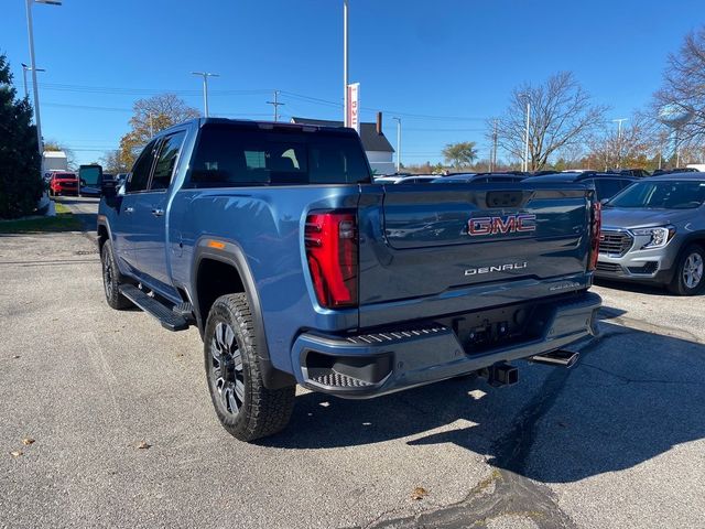 2025 GMC Sierra 2500HD Denali