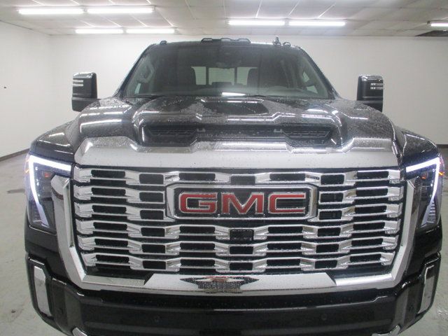 2025 GMC Sierra 2500HD Denali