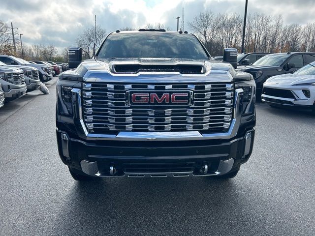 2025 GMC Sierra 2500HD Denali