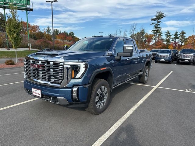 2025 GMC Sierra 2500HD Denali