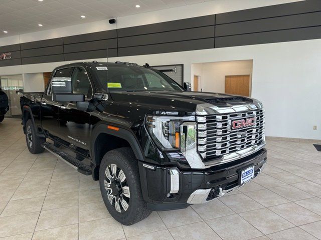 2025 GMC Sierra 2500HD Denali