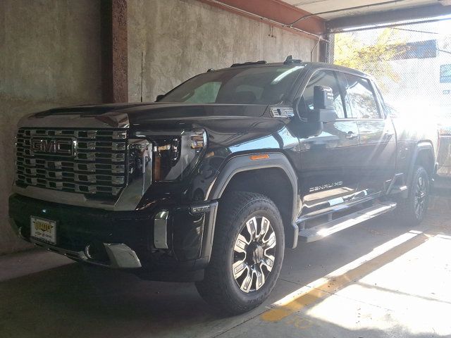 2025 GMC Sierra 2500HD Denali