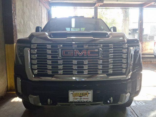 2025 GMC Sierra 2500HD Denali