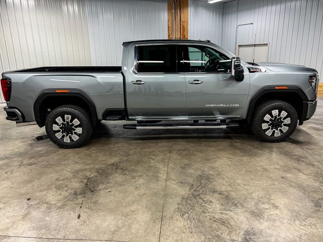 2025 GMC Sierra 2500HD Denali