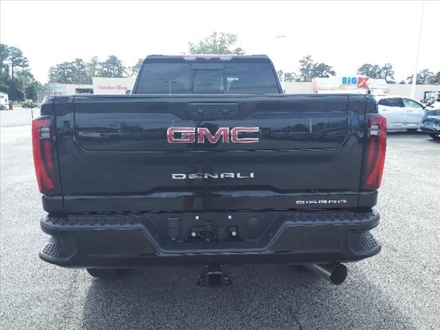 2025 GMC Sierra 2500HD Denali