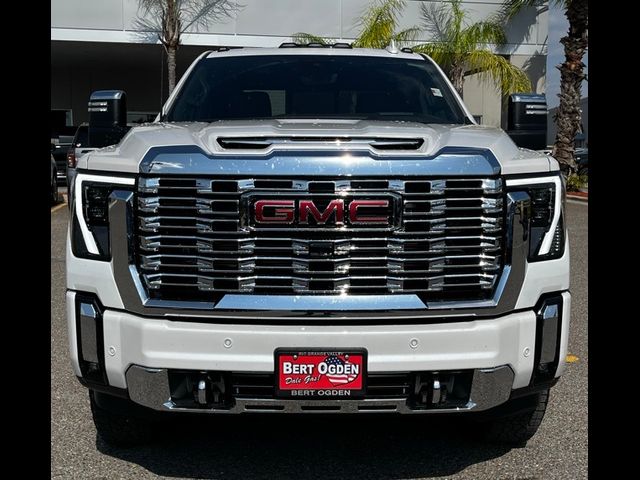 2025 GMC Sierra 2500HD Denali