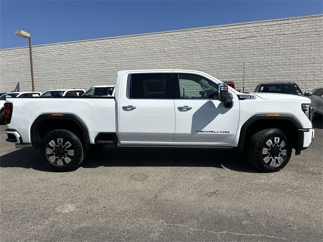 2025 GMC Sierra 2500HD Denali