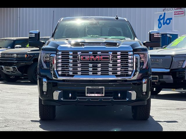 2025 GMC Sierra 2500HD Denali