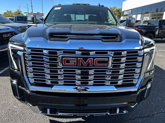 2025 GMC Sierra 2500HD Denali