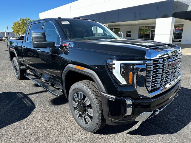 2025 GMC Sierra 2500HD Denali