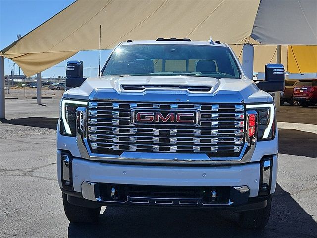 2025 GMC Sierra 2500HD Denali