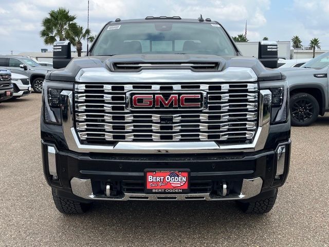 2025 GMC Sierra 2500HD Denali