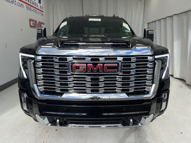 2025 GMC Sierra 2500HD Denali