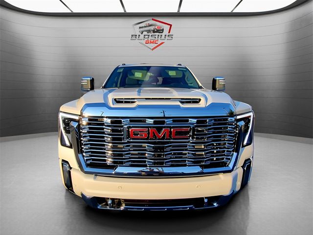 2025 GMC Sierra 2500HD Denali