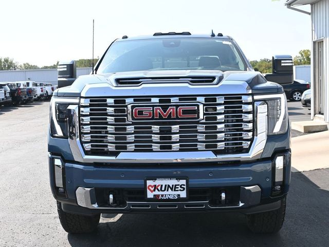 2025 GMC Sierra 2500HD Denali