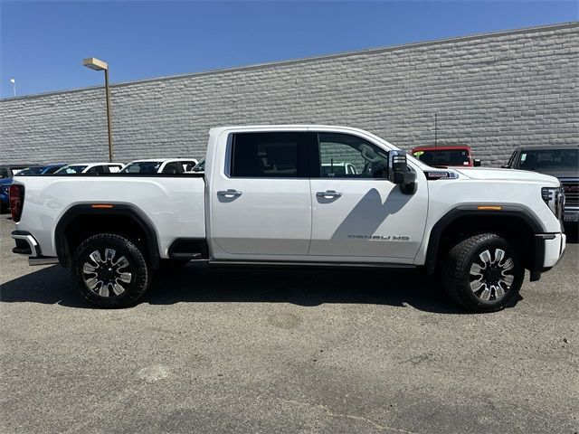 2025 GMC Sierra 2500HD Denali