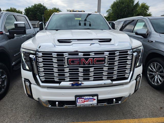 2025 GMC Sierra 2500HD Denali