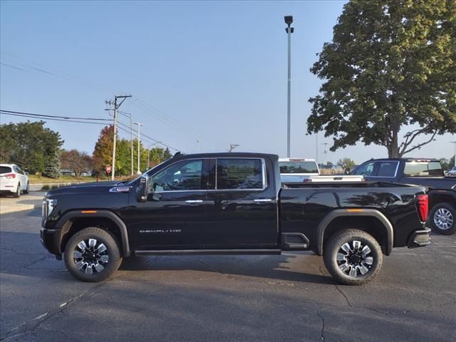 2025 GMC Sierra 2500HD Denali