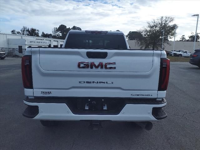 2025 GMC Sierra 2500HD Denali