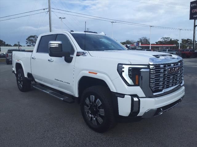 2025 GMC Sierra 2500HD Denali