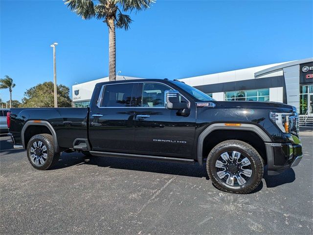 2025 GMC Sierra 2500HD Denali