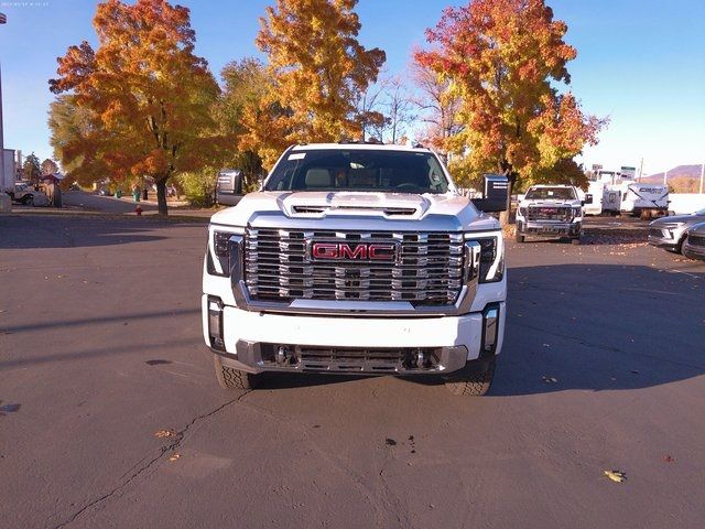 2025 GMC Sierra 2500HD Denali