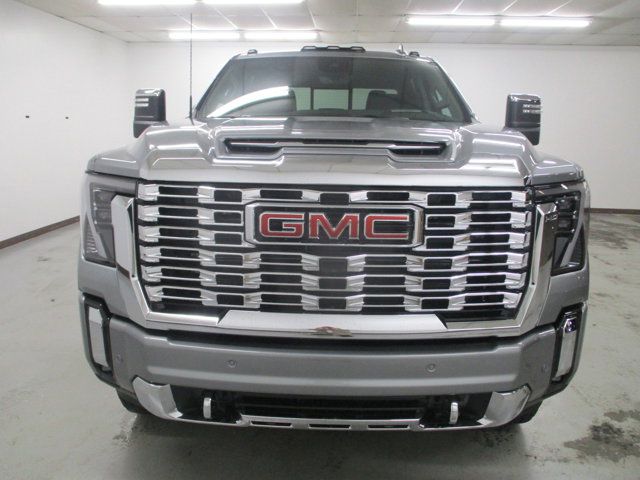 2025 GMC Sierra 2500HD Denali