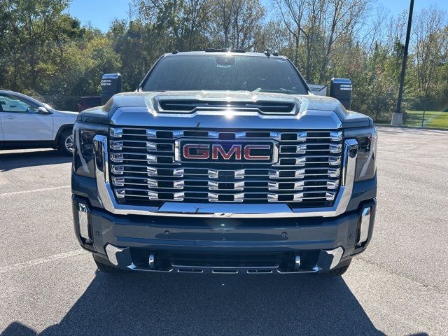 2025 GMC Sierra 2500HD Denali