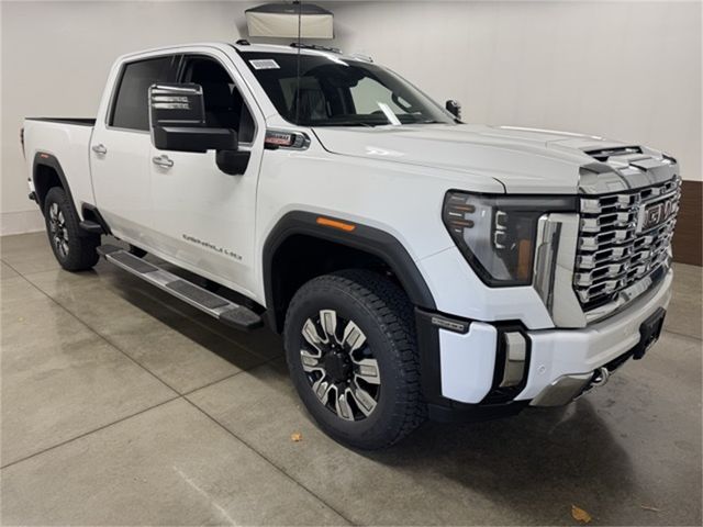 2025 GMC Sierra 2500HD Denali