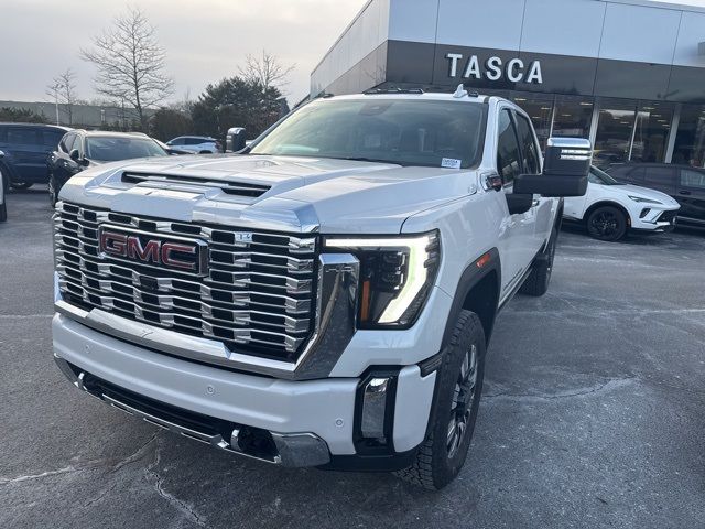 2025 GMC Sierra 2500HD Denali