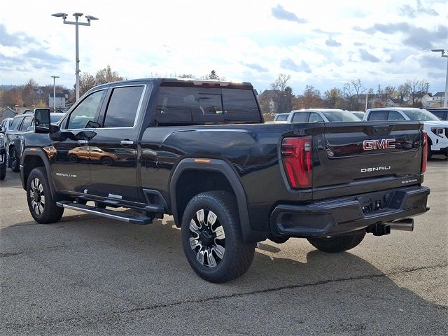 2025 GMC Sierra 2500HD Denali