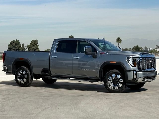 2025 GMC Sierra 2500HD Denali