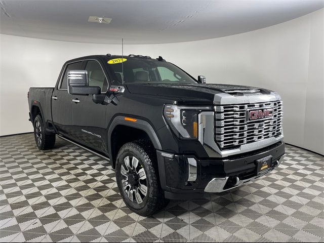 2025 GMC Sierra 2500HD Denali