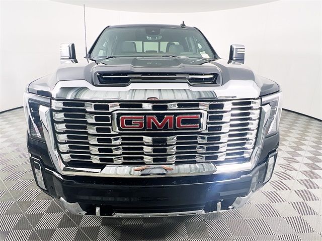 2025 GMC Sierra 2500HD Denali