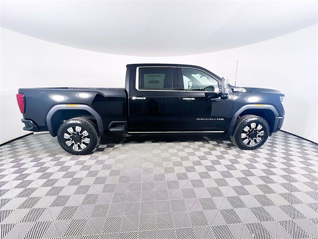 2025 GMC Sierra 2500HD Denali