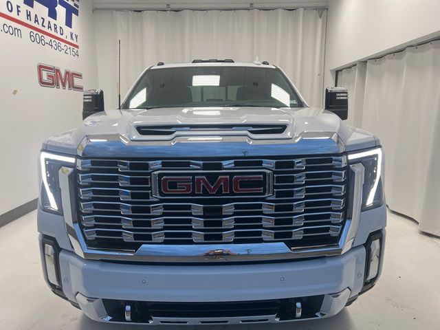 2025 GMC Sierra 2500HD Denali