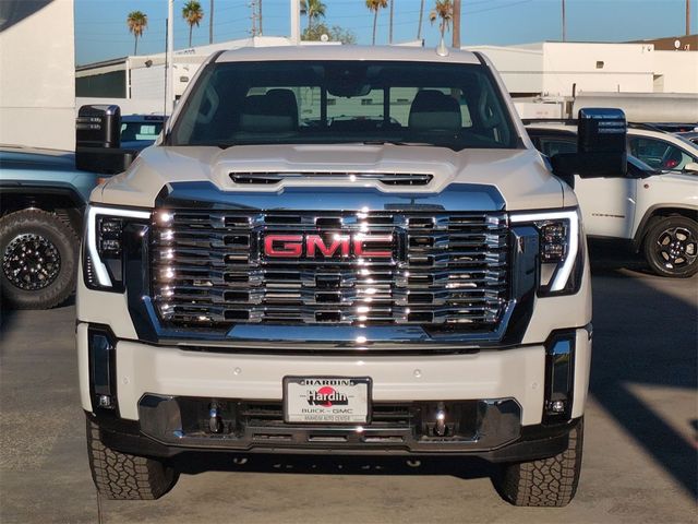 2025 GMC Sierra 2500HD Denali