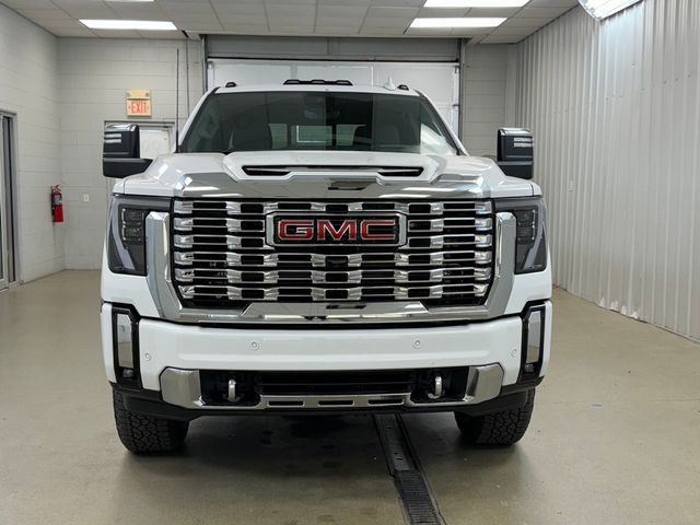 2025 GMC Sierra 2500HD Denali