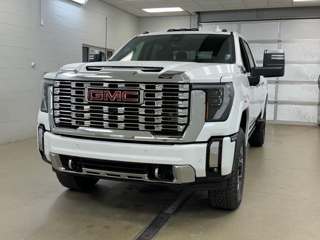 2025 GMC Sierra 2500HD Denali