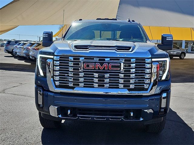 2025 GMC Sierra 2500HD Denali