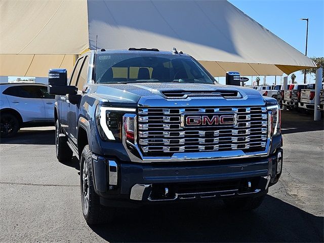 2025 GMC Sierra 2500HD Denali