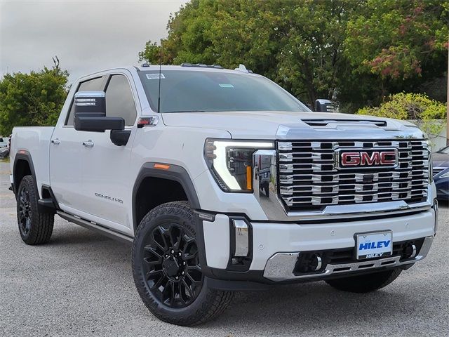 2025 GMC Sierra 2500HD Denali