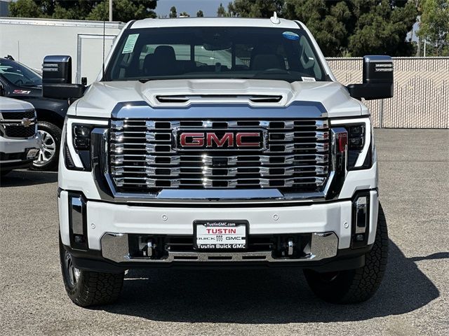 2025 GMC Sierra 2500HD Denali