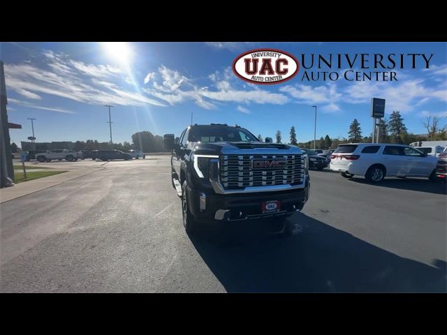 2025 GMC Sierra 2500HD Denali