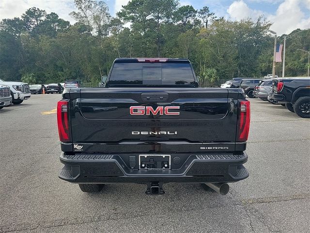 2025 GMC Sierra 2500HD Denali