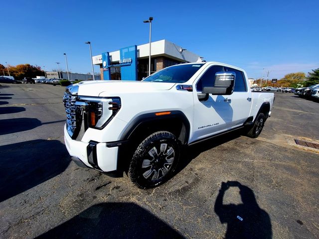 2025 GMC Sierra 2500HD Denali