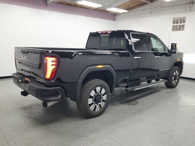 2025 GMC Sierra 2500HD Denali