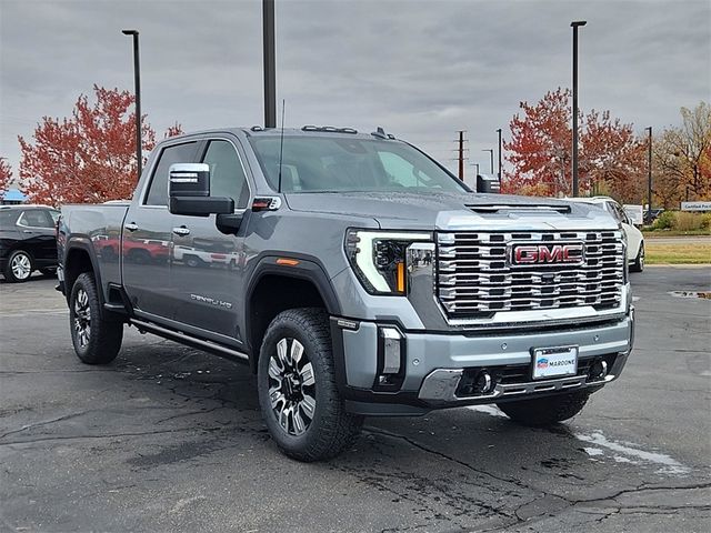 2025 GMC Sierra 2500HD Denali