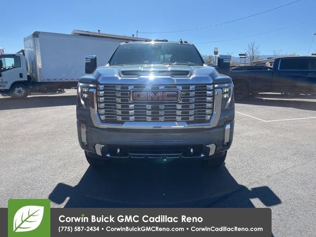 2025 GMC Sierra 2500HD Denali