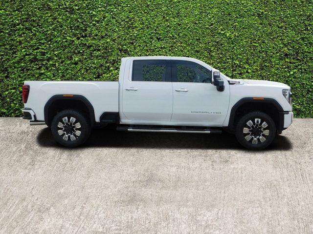 2025 GMC Sierra 2500HD Denali